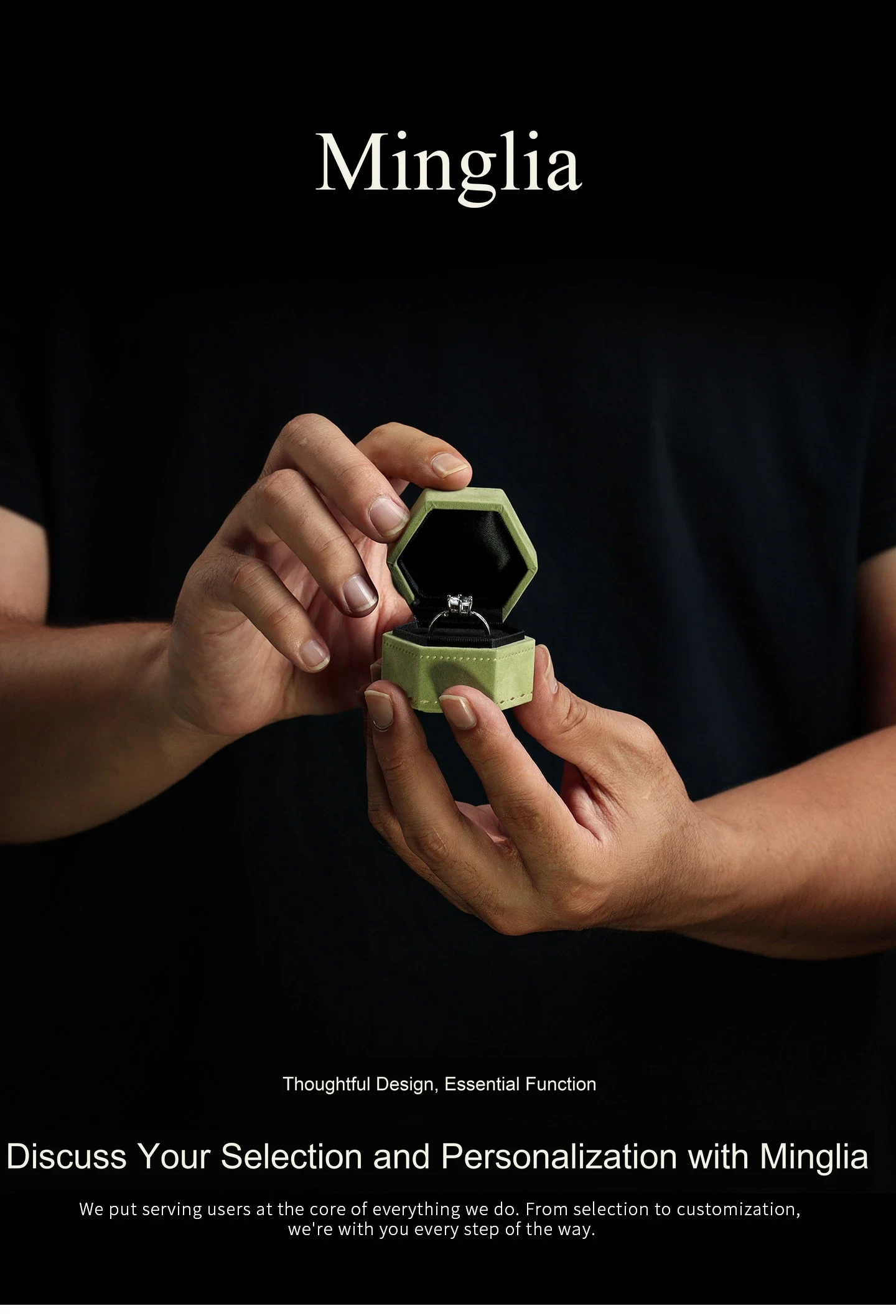 Ring box in the hand