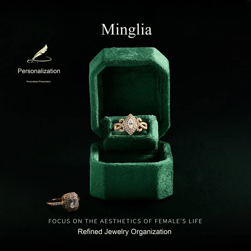 J-DH2 Velvet hinged ring box, shown in Emerald green
